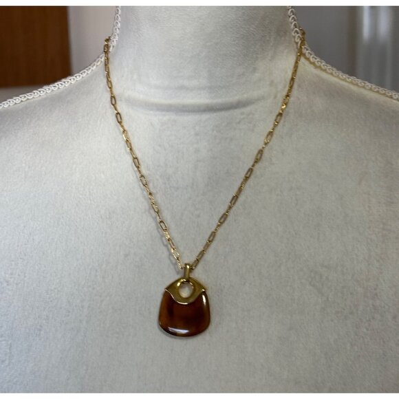 Liz Claiborne Gold Chain Necklace With Amber Tortoise Shell Pendant Toggle Clasp - Picture 8 of 8